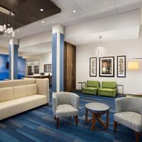 Holiday Inn Express & Suites Mcallen - Medical Center Area