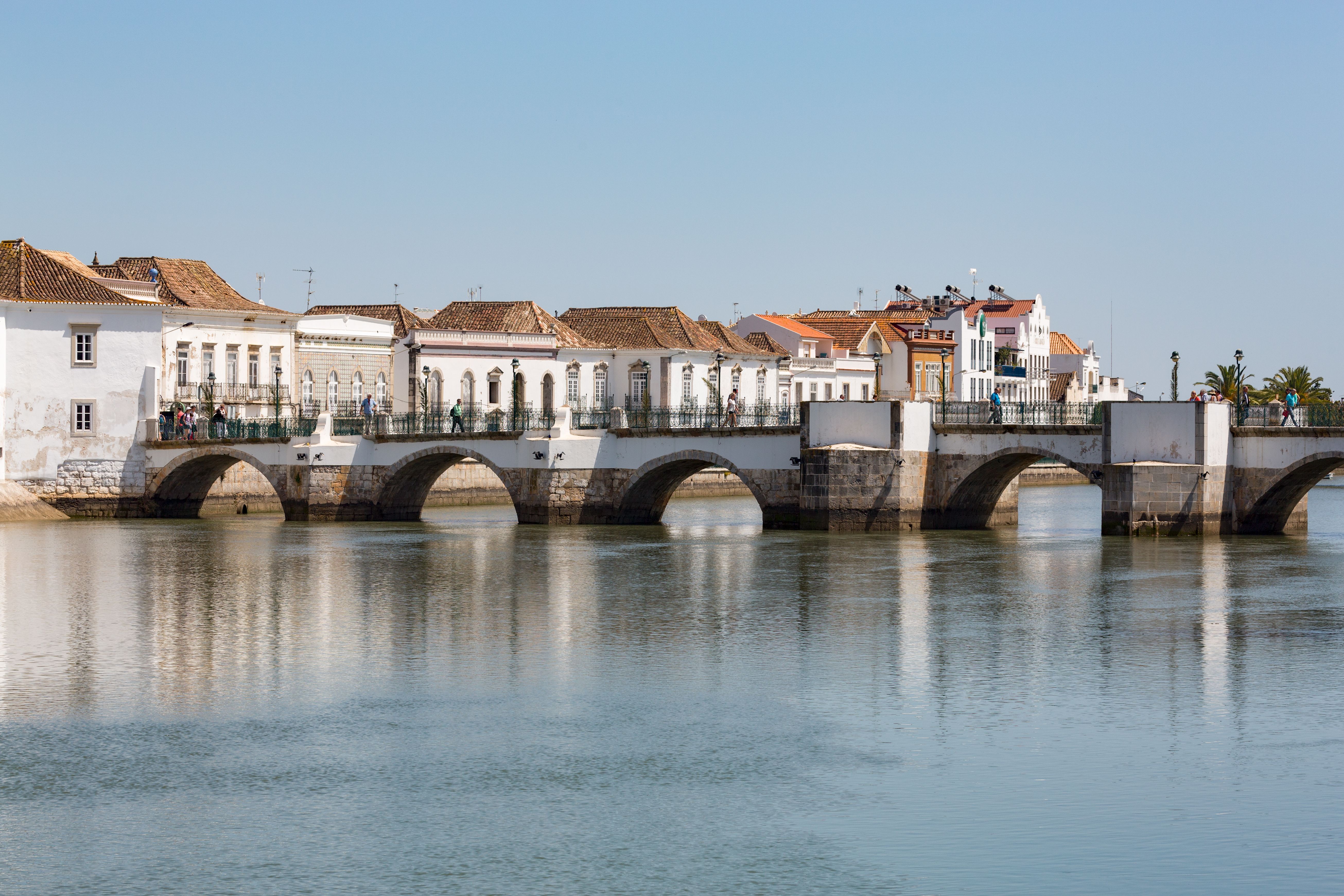 Tavira otelleri