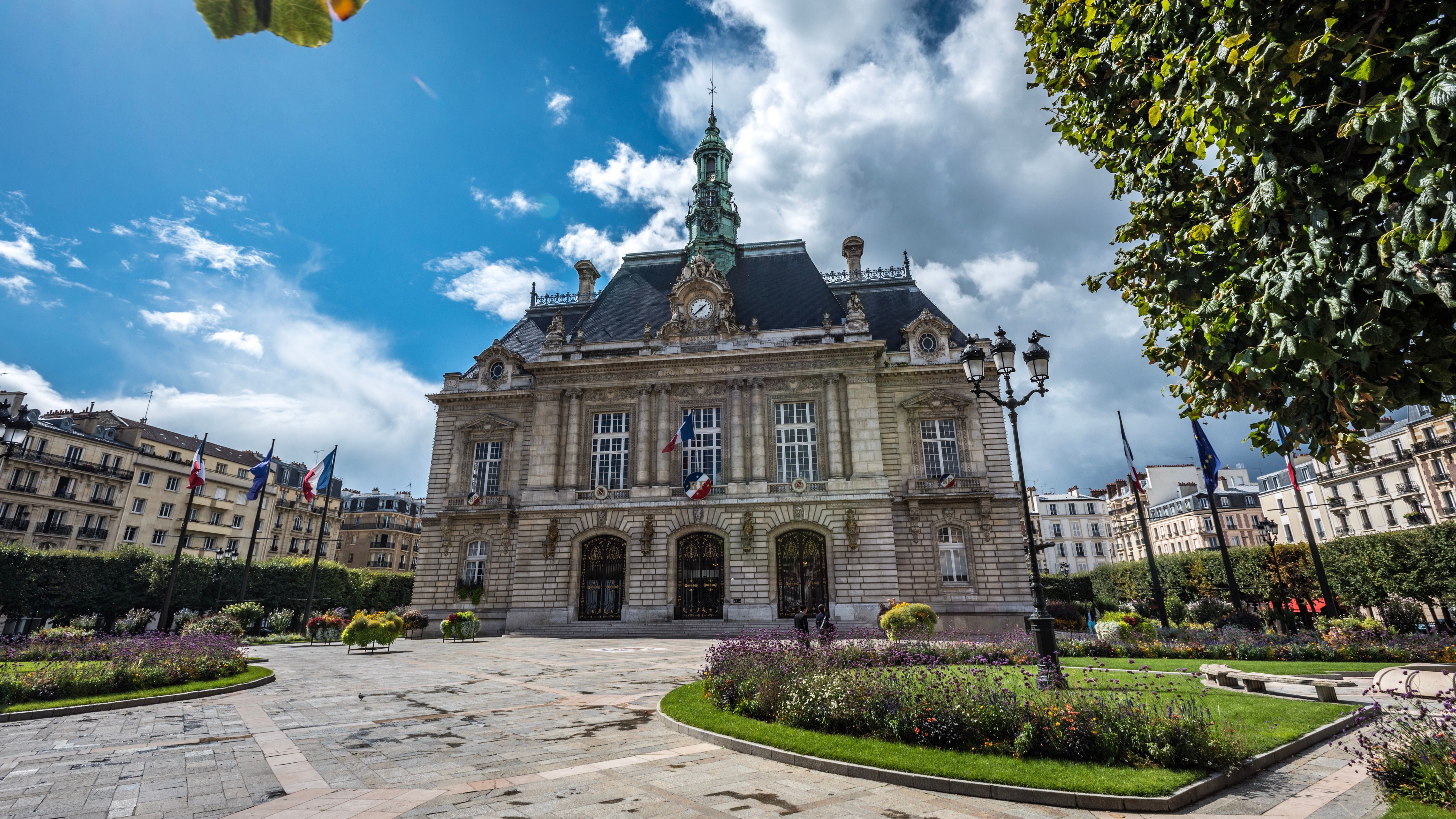 Levallois-Perret ara&ccedil; kiralama