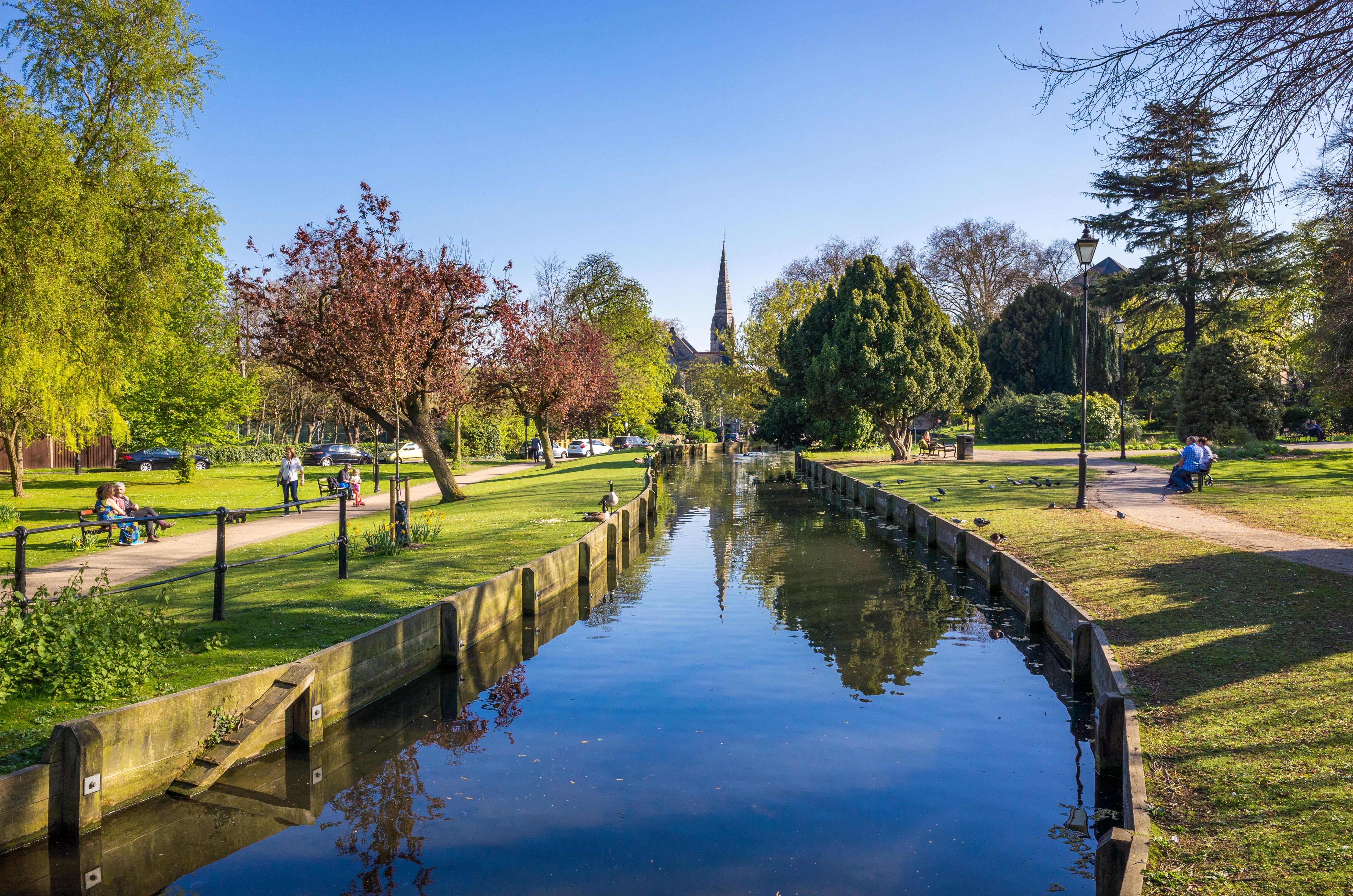 Enfield ara&ccedil; kiralama