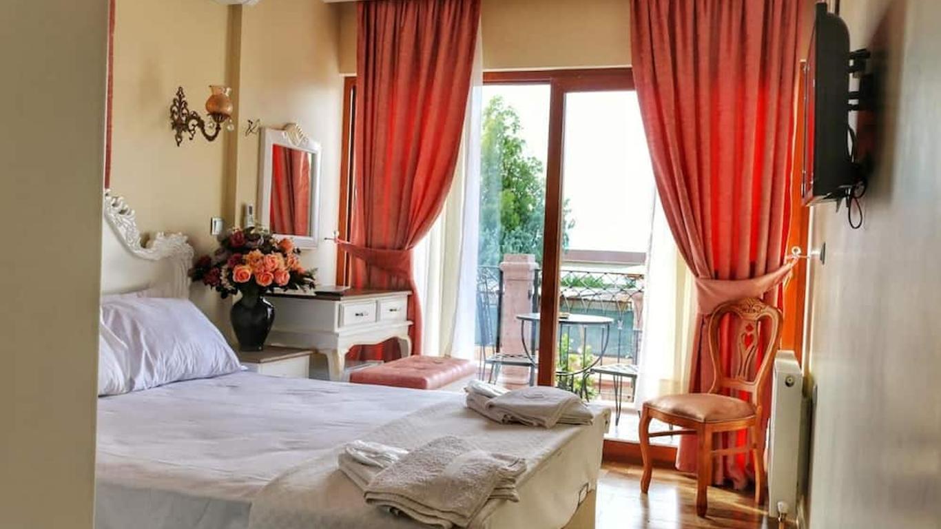 Stone Hill Hotel
