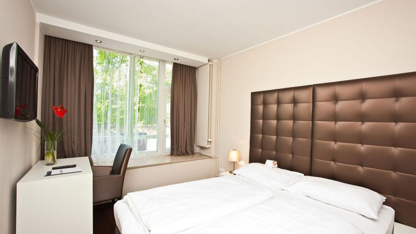 Pakat City Hotel