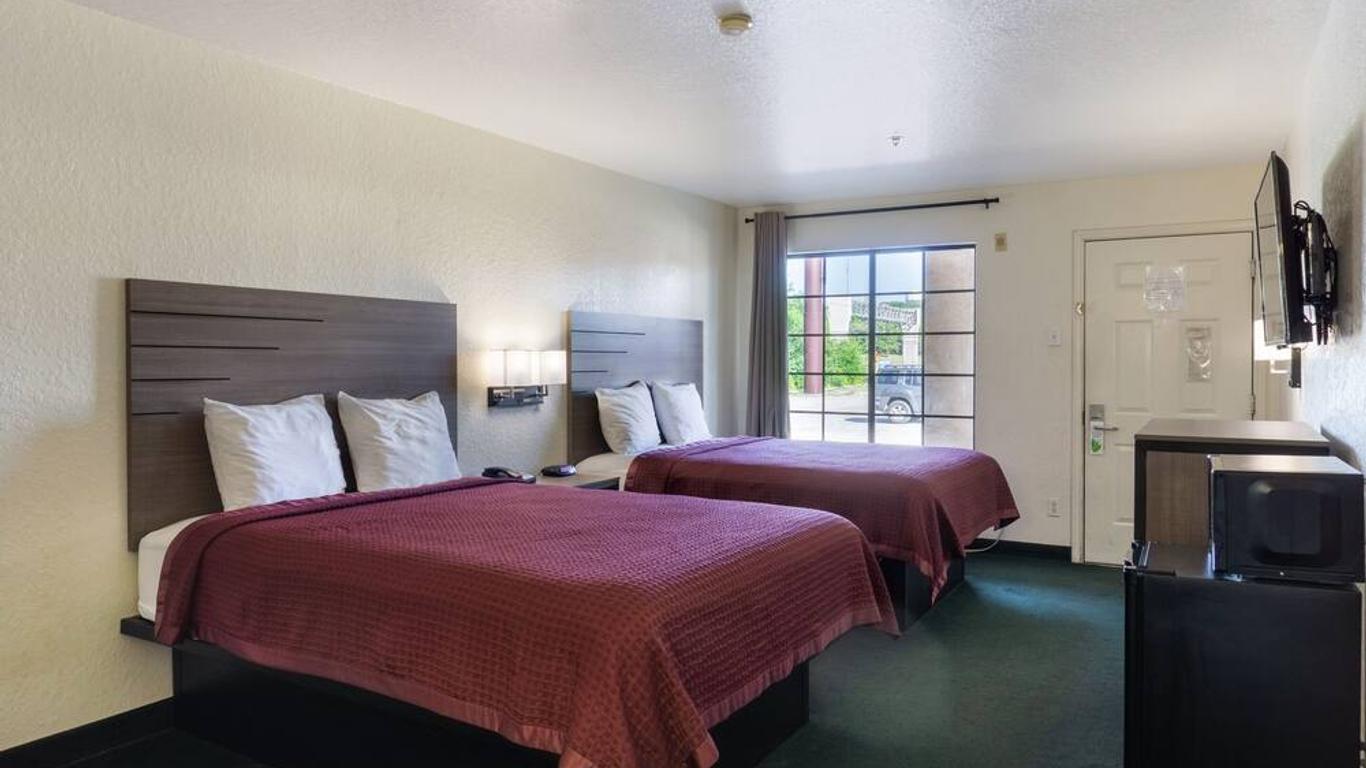 OYO Inn & Suites Medical Center San Antonio