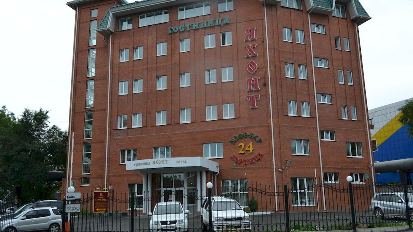 Yakhont Hotel