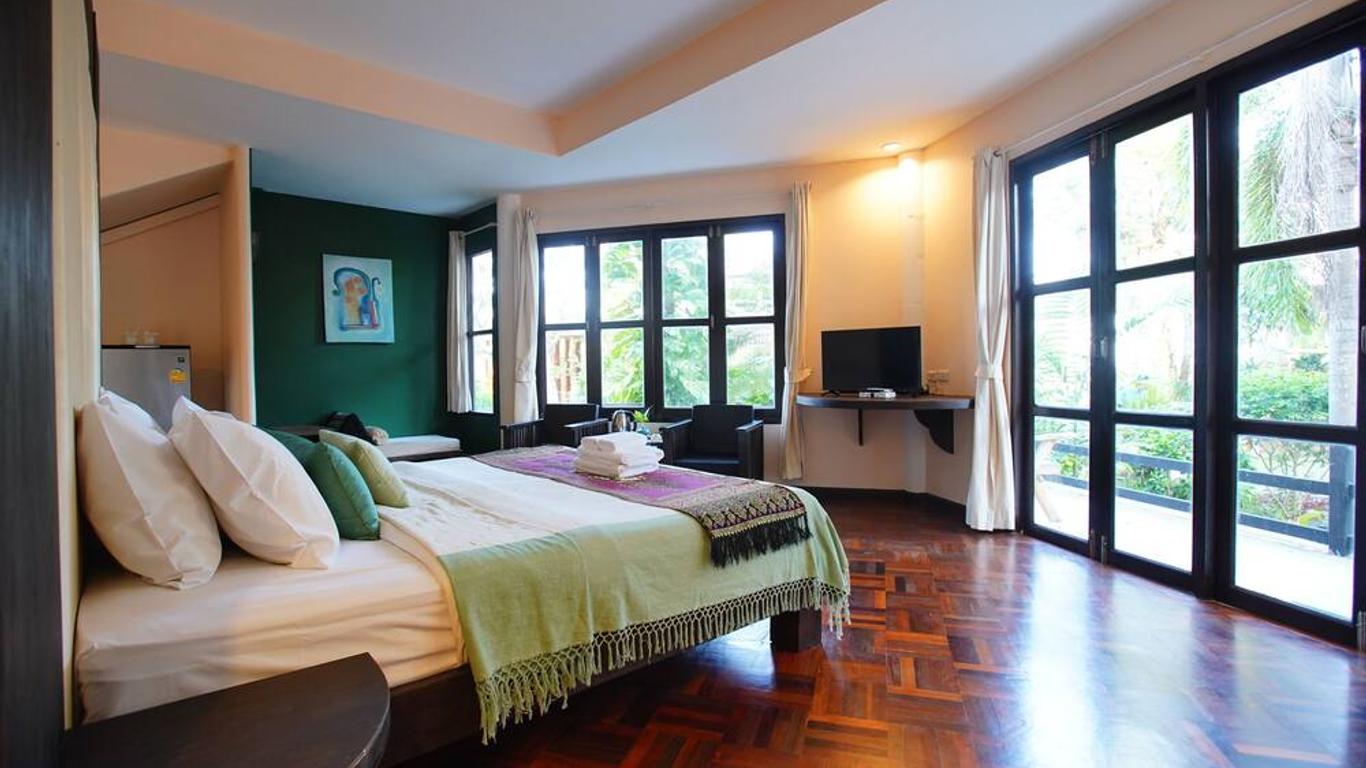 Tanaosri Resort