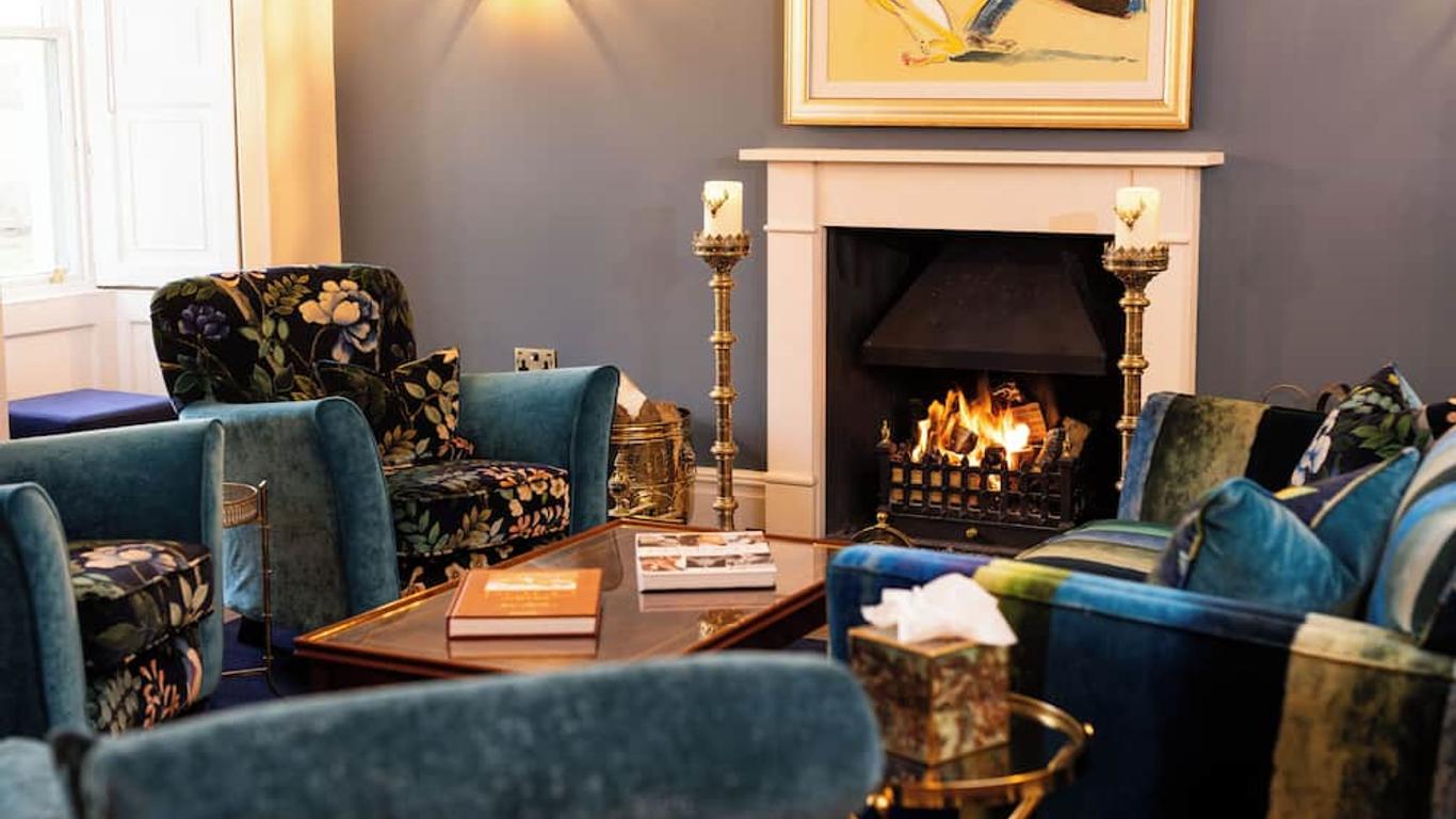 Aynsome Manor Hotel