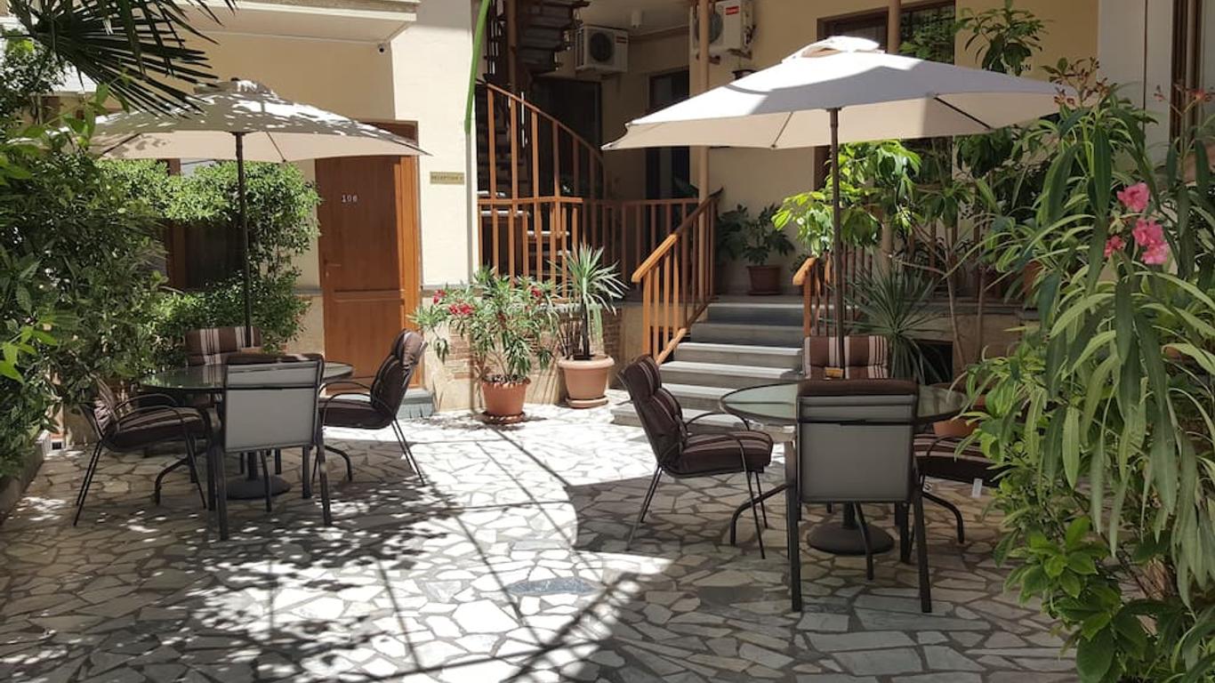 Hotel Danisimo
