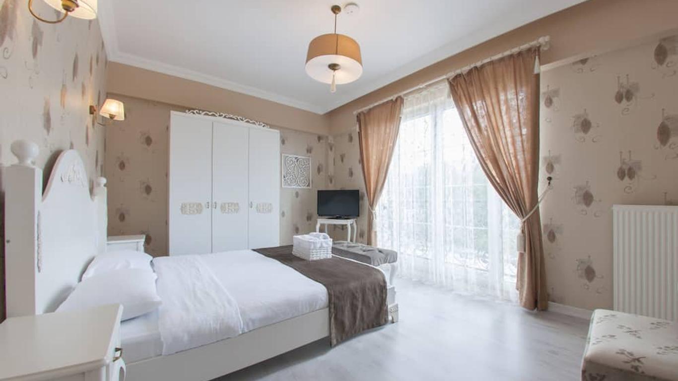Room Room Boutique Hotel