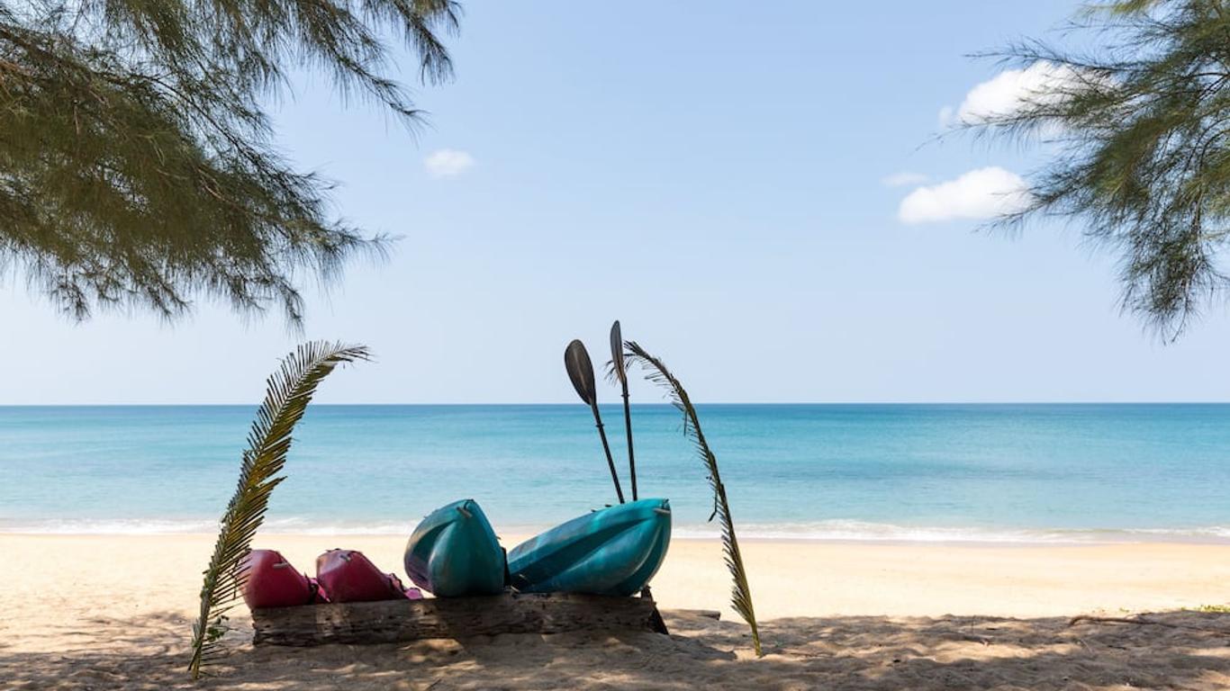 Coriacea Beachfront Boutique Phuket Resort - Sha Plus