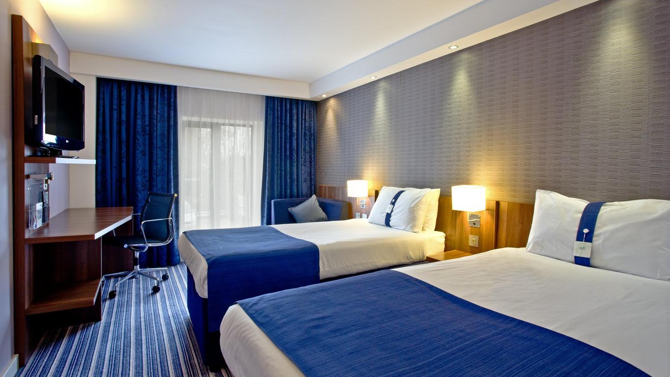 Holiday Inn Express Birmingham - South A45