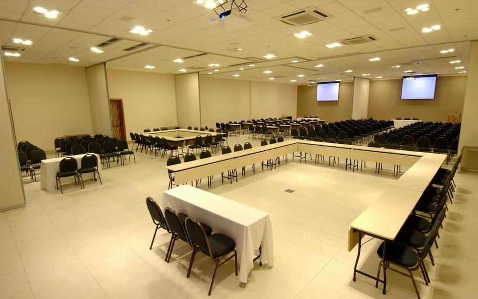 Konferans salonu